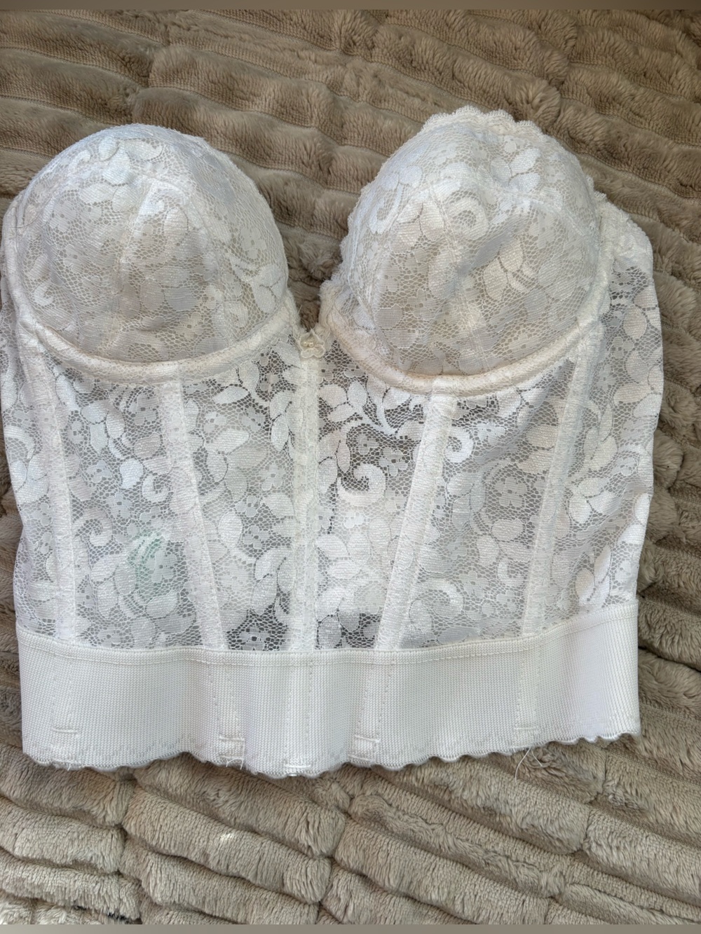 Vintage Carnival Longline Lace Bustier Bra in White